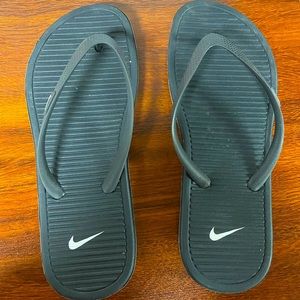 Nike On Deck Women’s Flip Flop Sandals